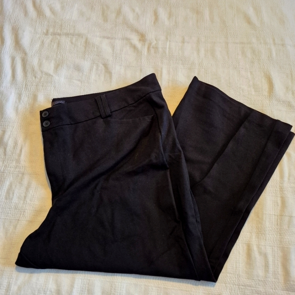 Torrid women's size 30xs black Studio line dress pants, black, stretch, VVGUC